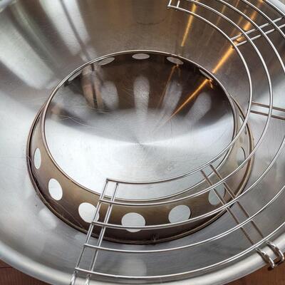 Lot 30: All Clad Wok