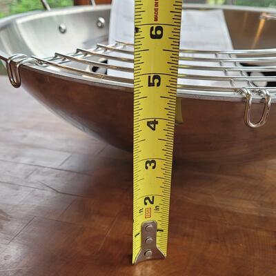 Lot 30: All Clad Wok