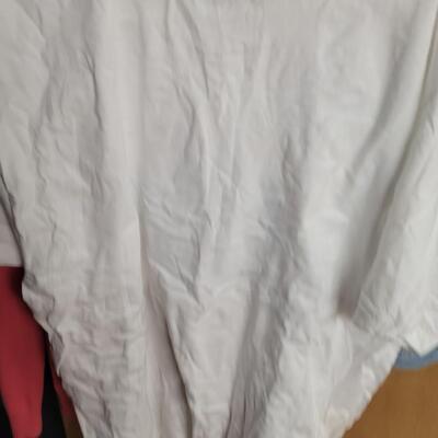 Jaz Z T-shirt XL in a Stein plastic cup