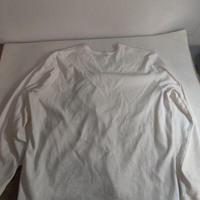 Women's white shirt size medium