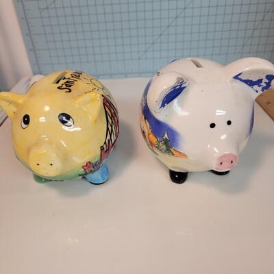 San Francisco and Wyoming piggy banks