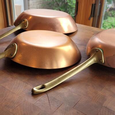 Lot 35: Paul Revere Copper Skillet Set (3) with Brass Handles