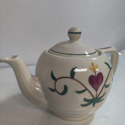 Tea pot 