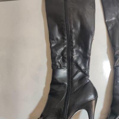 Women's 9 1/2 high heels 