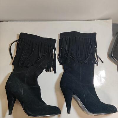 Women's size 9 high heels 