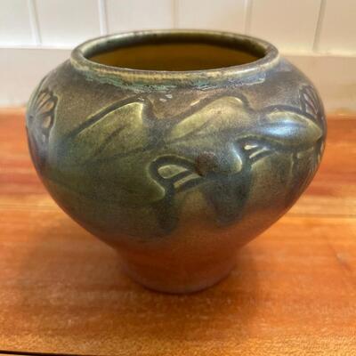 LOT 6 - #1828, Rookwood Pottery, Arts & Crafts, Small Vase 