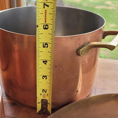 Lot 36: Paul Revere Copper Pots with Lids and Brass Handles