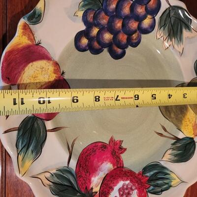 Lot 38: Tabletop Lifestyles Sardenia Fruit Plate