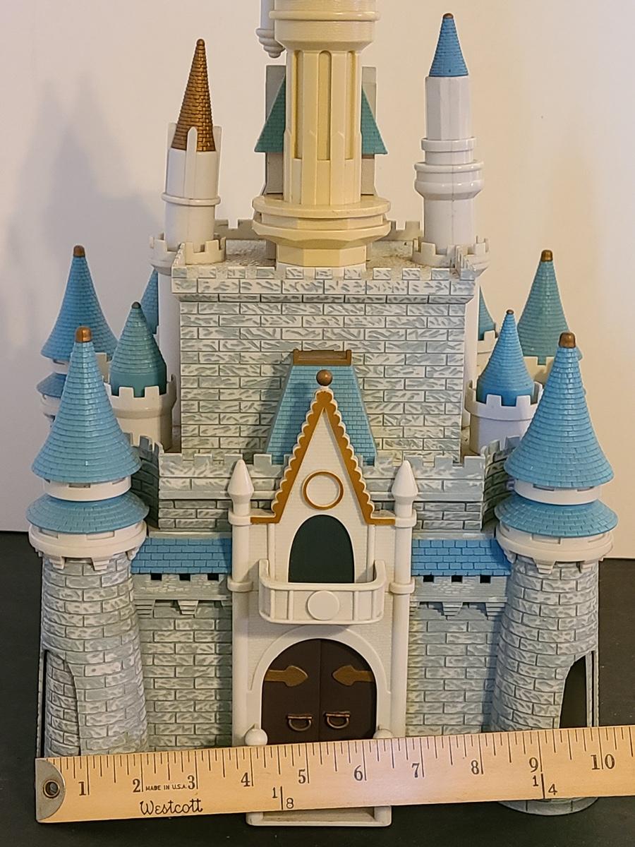 Lot 146 Vintage Walt Disney World Monorail Cinderella Castle Playset