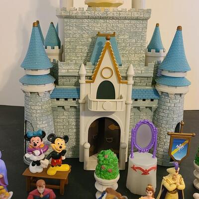 Lot 146: Vintage Walt Disney World Monorail Cinderella Castle Playset 