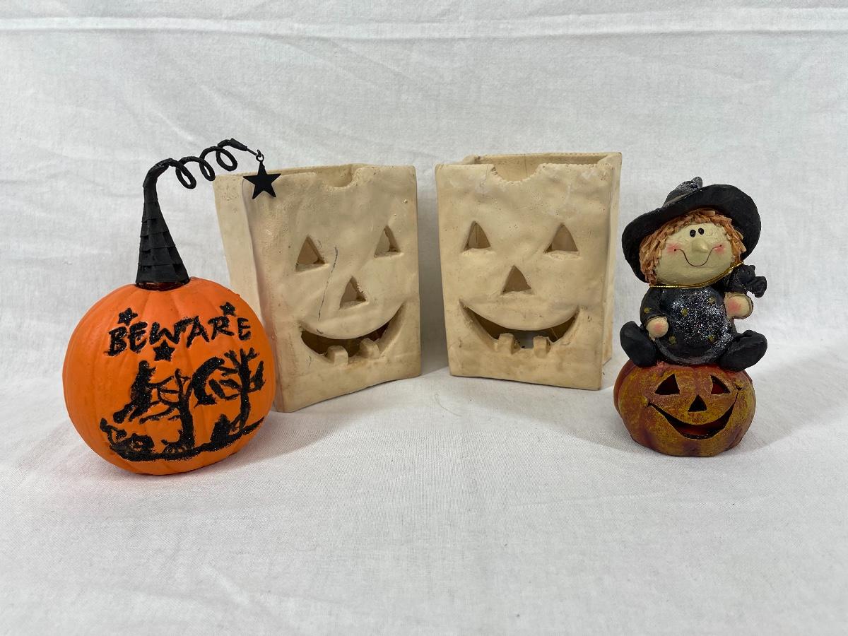 Halloween Decor Lot