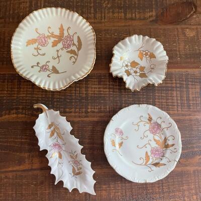 LOT 45 - Trinket Dishes/Small Plates, Arnart Creations, Set of Four