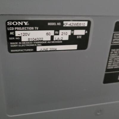 Lot 98: Sony Grand Wega TV with Manual 