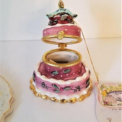Lot #30  Decorative July Birthday Candle Lamp and Trinket Box