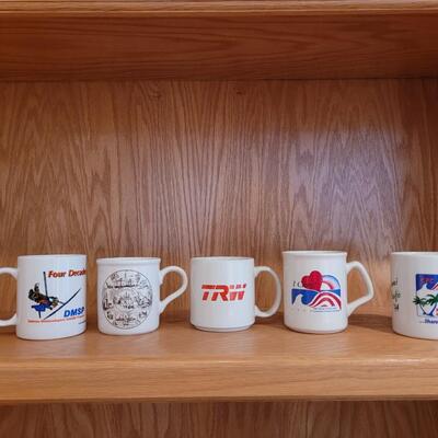Lot 127: Assorted Coffee Cups