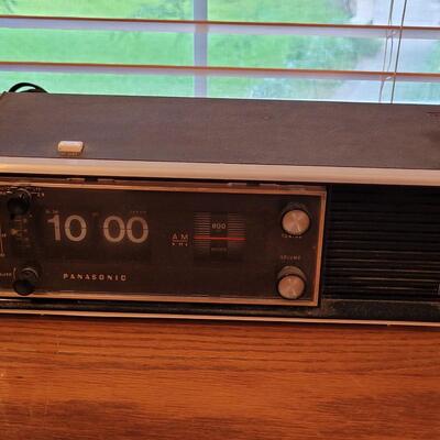 Lot 134: Vintage Panasonic Clock Radio