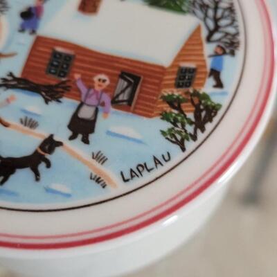 Lot 155: Villeroy & Boch Christmas Trinket Box