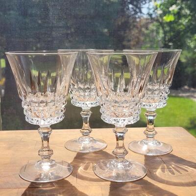 Lot 168: Crystal Stemware (4)