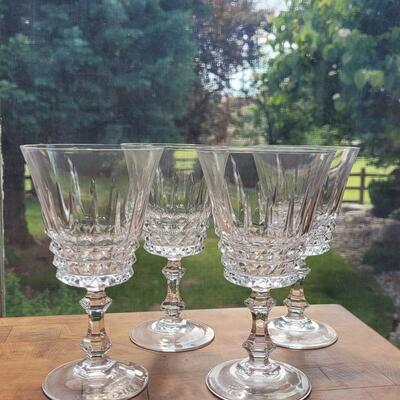 Lot 170: Crystal Stemware 