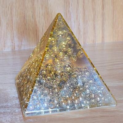 Lot 173: Pyramid Paperweight 