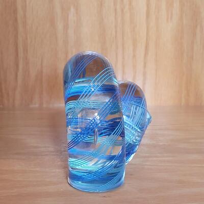 Lot 174: Blown Glass Ribboned Shell Paper 