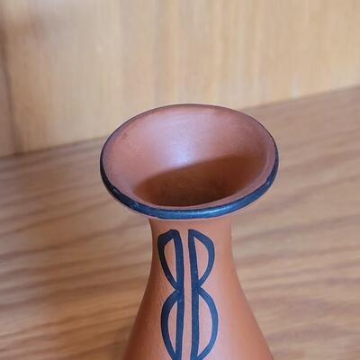 Lot 181: Jemez Pueblo Pottery by Mary R. Toya