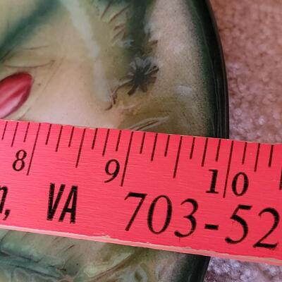 Lot 185: Kani of Hawaii Pottery Plate by Celeste Holmes