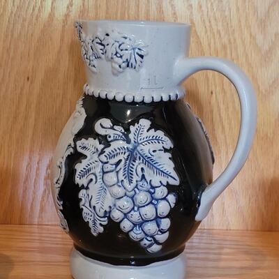 Lot 191: Western German Pitcher and Mugs