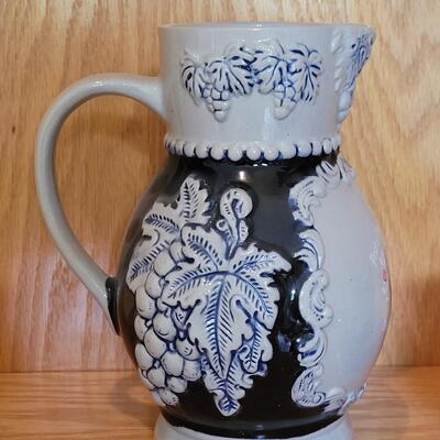 Lot 191: Western German Pitcher and Mugs
