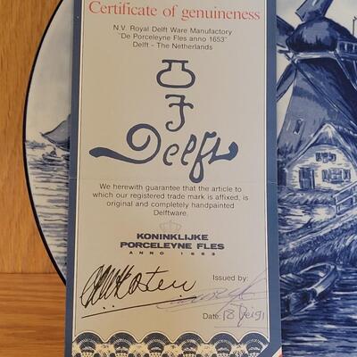 Lot 192: Delft Plate (has chips/cracks)
