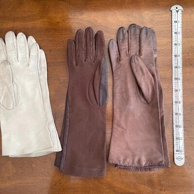 #81 Vintage Womenâ€™s Leather Gloves Set of 3 