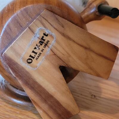 Lot 205: Oliv Art Figure