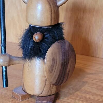 Lot 206: Oliv Art Figurine 