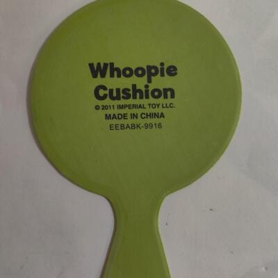 7 small whoopie cushion