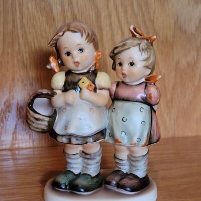 Lot 211: Hummel Goebel "Daddy's Girls" - Signed on Bottom