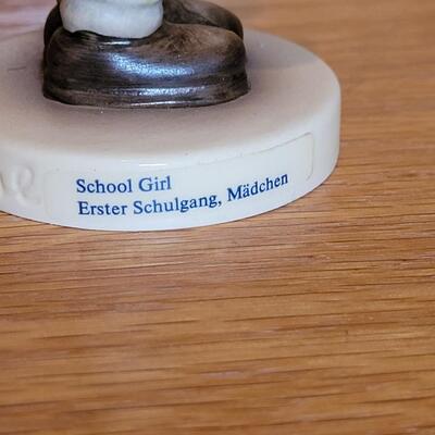 Lot 212: Hummel Goebel "School Girl"