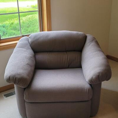Lot 217: Overstuffed Chair