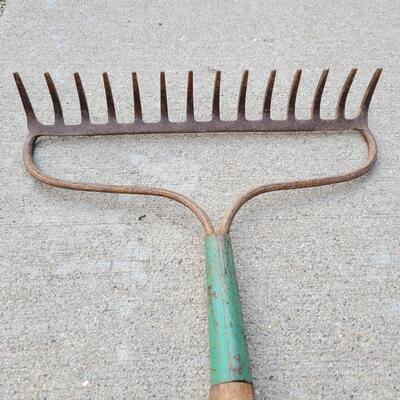 Lot 235: Metal Rake