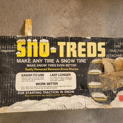 Lot 243: Sno-Treds