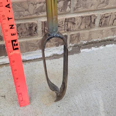 Lot 259: Garden Tool 