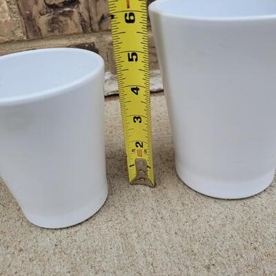 Lot 260: White Flower Pots