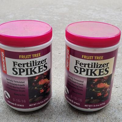 Lot 269: Fruit Trees Fertilizer Spikes