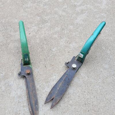 Lot 271: (2) Douglas Garden Shears