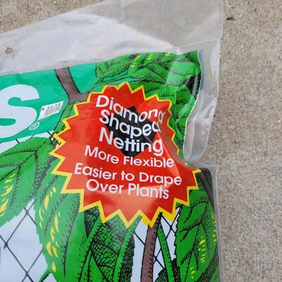 Lot 272: Unopened bag of Tree Netting 