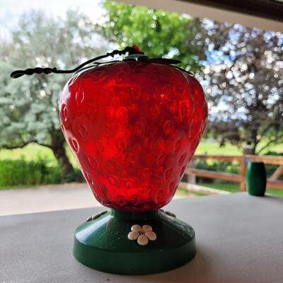 Lot 273: Strawberry Hummingbird Feeder