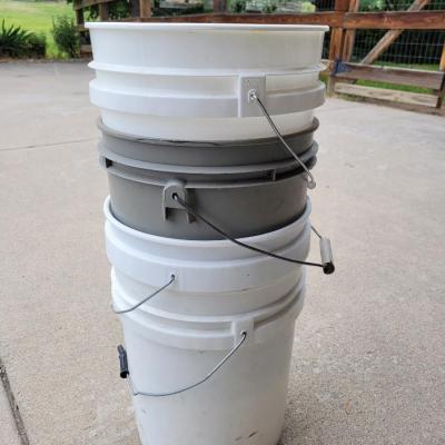 Lot 274: 5 gallon Buckets lot