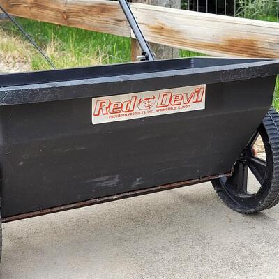 Lot 281: Red Devil Spreader