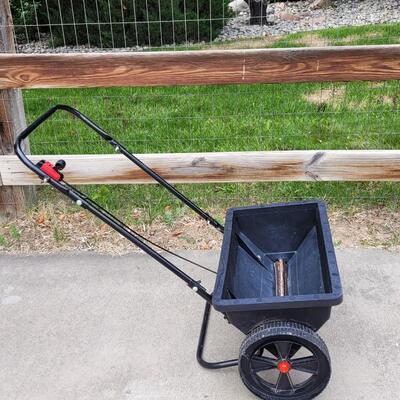 Lot 281: Red Devil Spreader