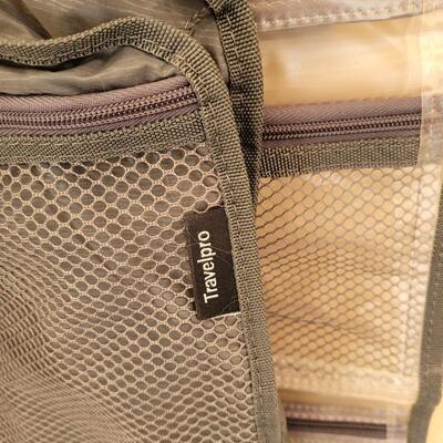 Lot 289: Travelpro Garment and Accessories Bag #1 