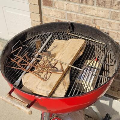 Lot 295: Weber Grill with some Kingsford Charcoal 